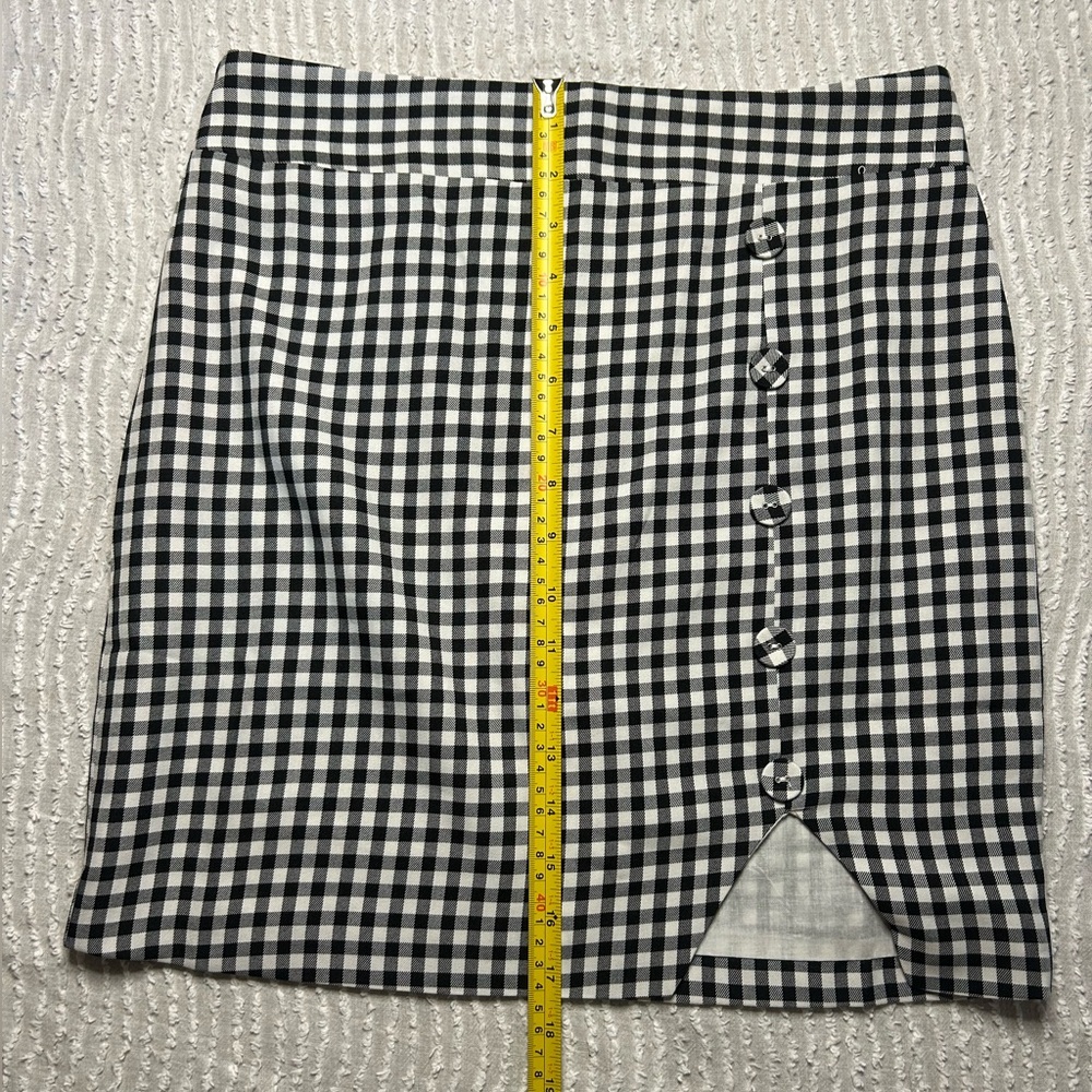 Showpo Black and White Gingham Mini Skirt - Picture 15 of 16